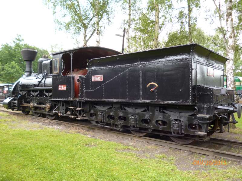 23